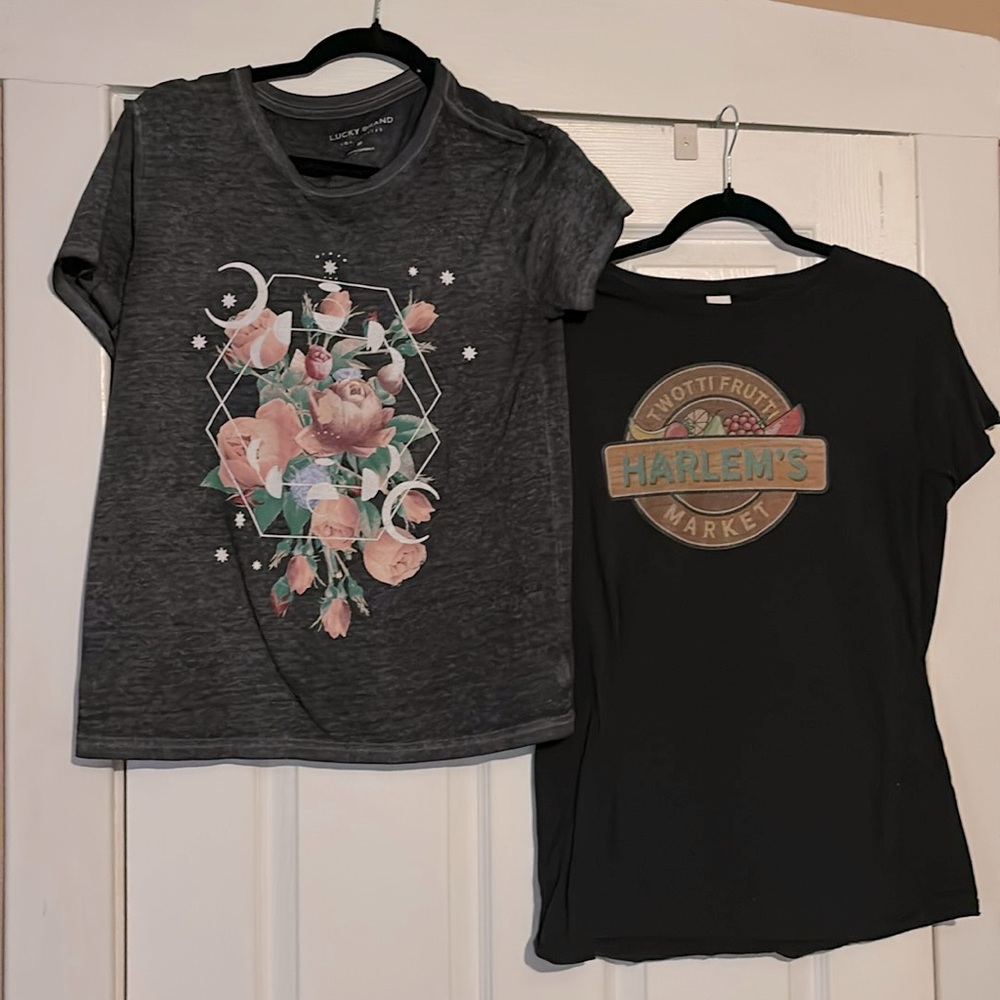 Lucky brand boho women’s medium tee shirt with bonus vintage shirt M